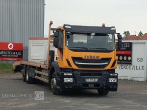 IVECO STRALIS 360ch PORTE ENGIN 6×2 – DIESEL – PTAC : 26 TONNES – 319202 KMS – AN 2018 JAUNE ET-699-WV