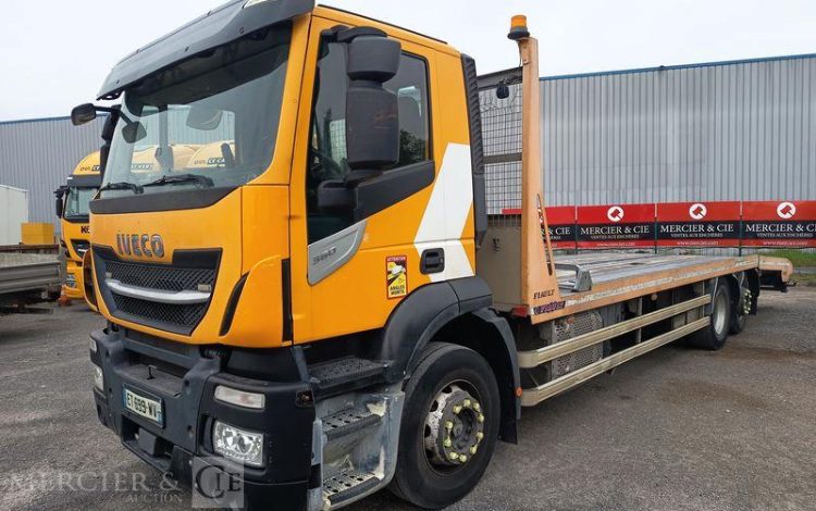 IVECO STRALIS 360ch PORTE ENGIN 6×2 – DIESEL – PTAC : 26 TONNES – 319202 KMS – AN 2018 JAUNE ET-699-WV