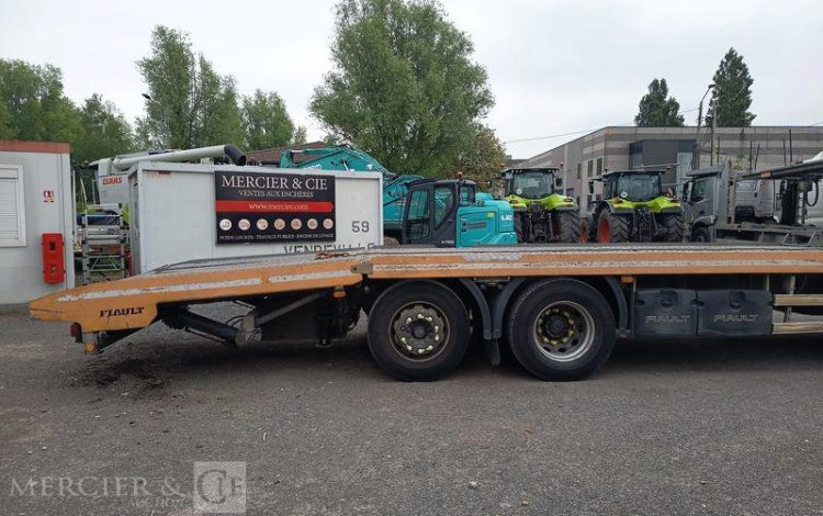 IVECO STRALIS 360ch PORTE ENGIN 6×2 – DIESEL – PTAC : 26 TONNES – 319202 KMS – AN 2018 JAUNE ET-699-WV