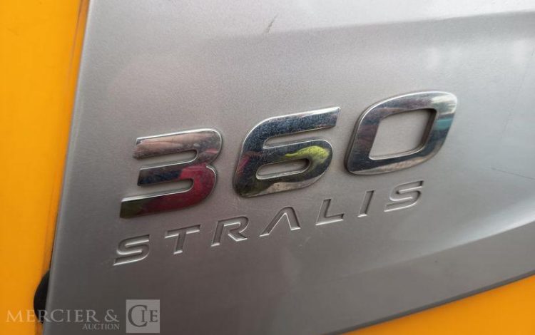 IVECO STRALIS 360ch PORTE ENGIN 6×2 – DIESEL – PTAC : 26 TONNES – 319202 KMS – AN 2018 JAUNE ET-699-WV
