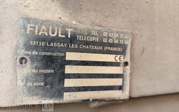 IVECO STRALIS 360ch PORTE ENGIN 6×2 – DIESEL – PTAC : 26 TONNES – 319202 KMS – AN 2018 JAUNE ET-699-WV