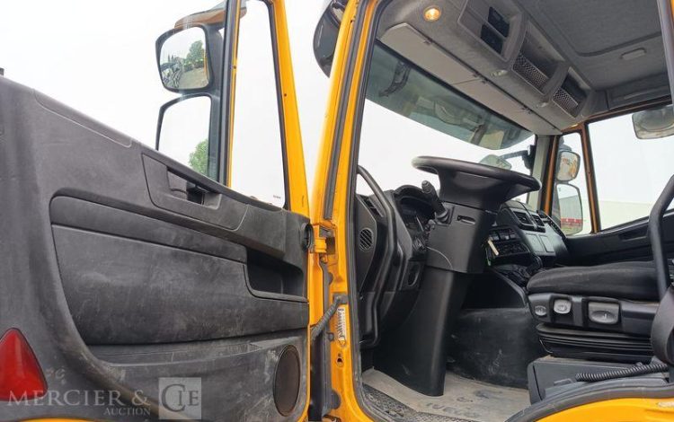 IVECO STRALIS 360ch PORTE ENGIN 6×2 – DIESEL – PTAC : 26 TONNES – 319202 KMS – AN 2018 JAUNE ET-699-WV
