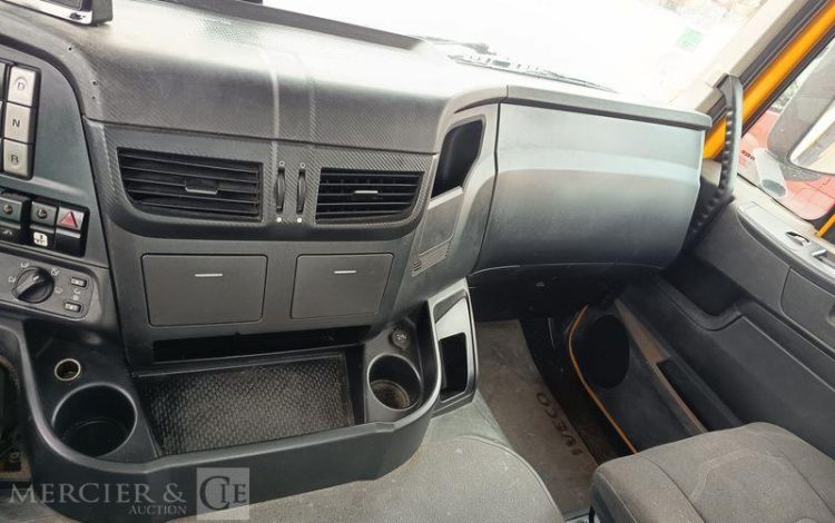 IVECO STRALIS 360ch PORTE ENGIN 6×2 – DIESEL – PTAC : 26 TONNES – 319202 KMS – AN 2018 JAUNE ET-699-WV