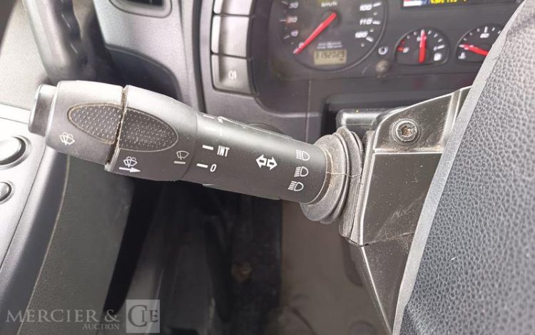 IVECO STRALIS 360ch PORTE ENGIN 6×2 – DIESEL – PTAC : 26 TONNES – 319202 KMS – AN 2018 JAUNE ET-699-WV