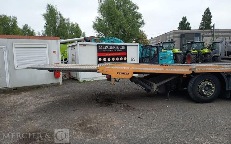 IVECO STRALIS 360ch PORTE ENGIN 6×2 – DIESEL – PTAC : 26 TONNES – 319202 KMS – AN 2018 JAUNE ET-699-WV