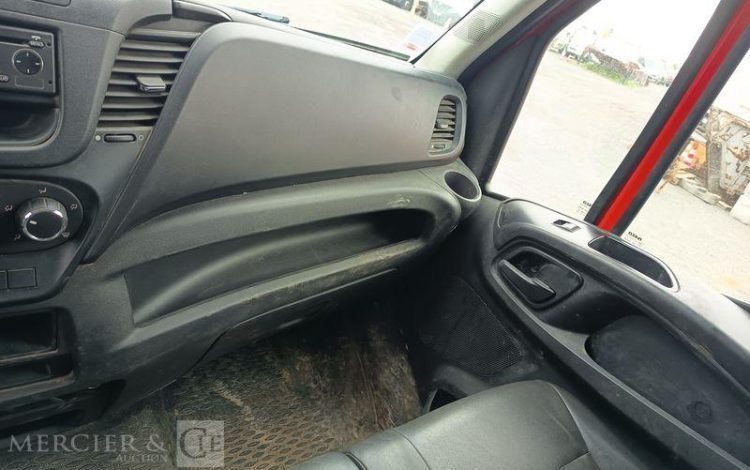 IVECO IS35 BENNE DOUBLE CABINE IVECO 35C12  EV-293-BV