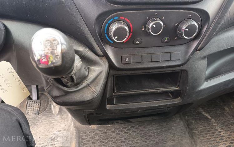 IVECO IS35 BENNE DOUBLE CABINE IVECO 35C12  EV-293-BV