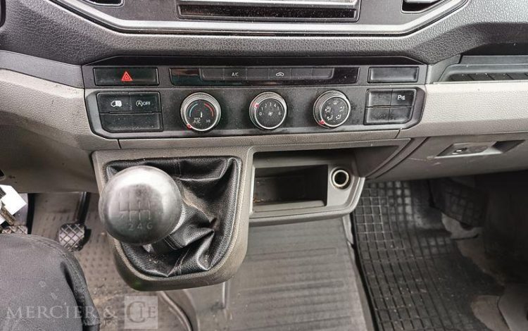 VOLKSWAGEN CRAFTER FOURGON 2.0 TDI 100 30  EY-358-NN