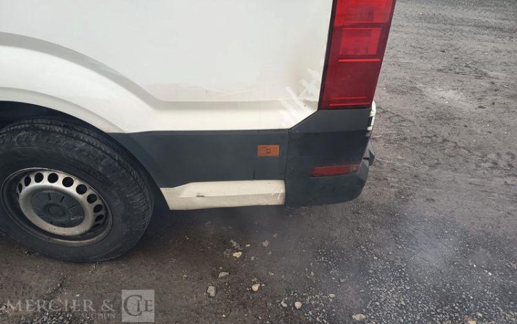 VOLKSWAGEN CRAFTER FOURGON 2.0 TDI 100 30  EY-358-NN