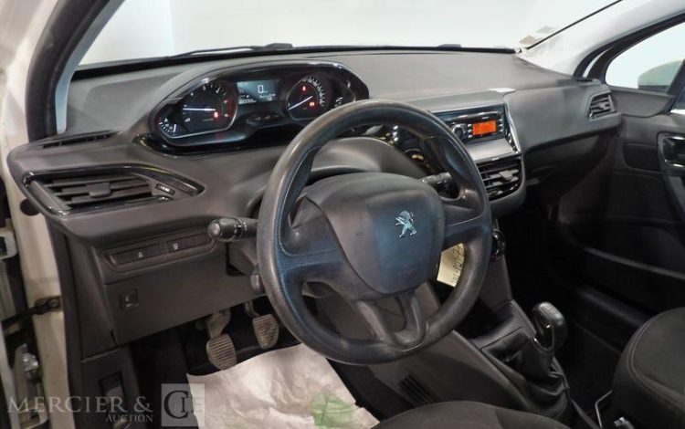 PEUGEOT 208 SOCIETE 1.6 BLUEHDI 75 PREMIUM BLANC EZ-098-HK