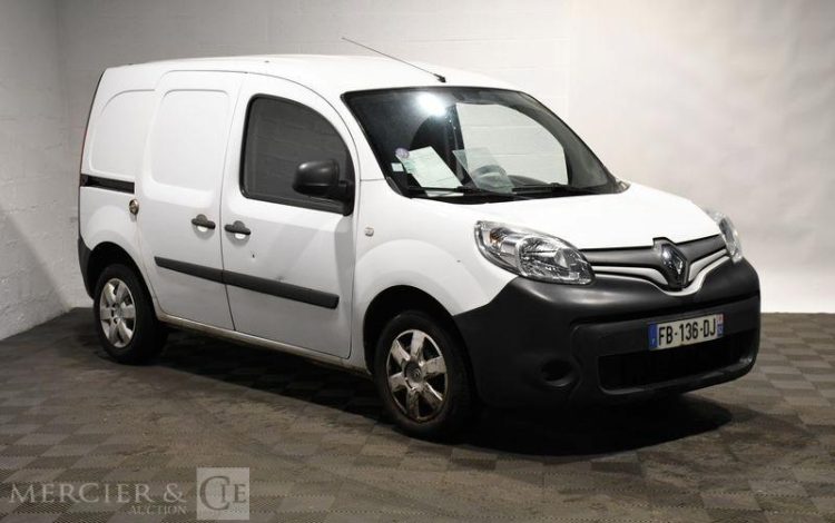 RENAULT  BLANC FB-136-DJ