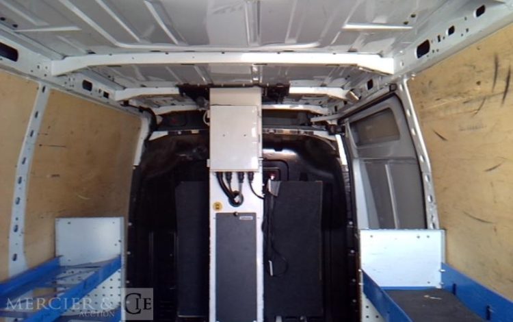 RENAULT MASTER AVEC NACELLE KLUBB K32 12 A 14M  FC-420-BF