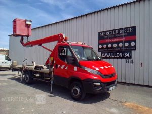 IVECO 35-120  NACELLE  SUR VL GSR 169TR 16M  2736H AN2019 ROUGE FD-340-QA