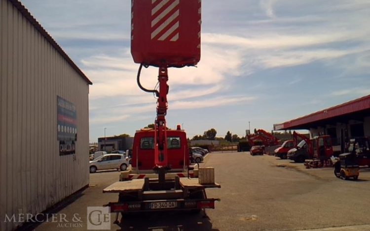 IVECO 35-120  NACELLE  SUR VL GSR 169TR 16M  2736H AN2019 ROUGE FD-340-QA