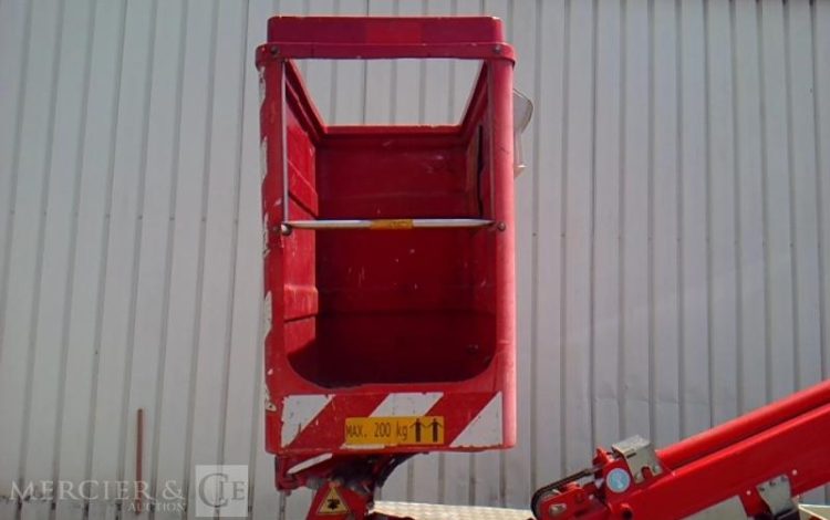 IVECO 35-120  NACELLE  SUR VL GSR 169TR 16M  2736H AN2019 ROUGE FD-340-QA