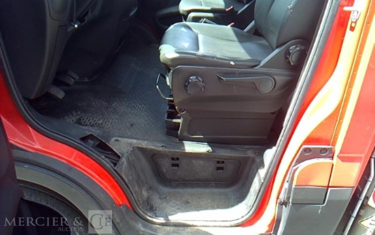 IVECO 35-120  NACELLE  SUR VL GSR 169TR 16M  2736H AN2019 ROUGE FD-340-QA