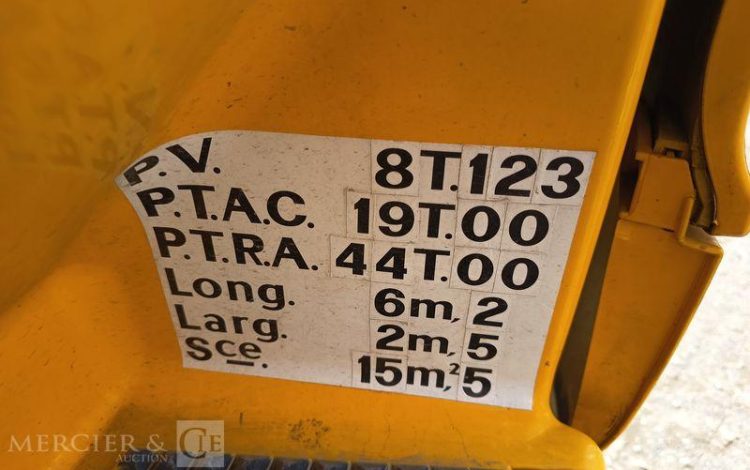 IVECO STRALIS 460 NP – GAZ – PTRA : 44 TONNES – 282533 KMS – ANNEE 2019 JAUNE FE-895-YJ