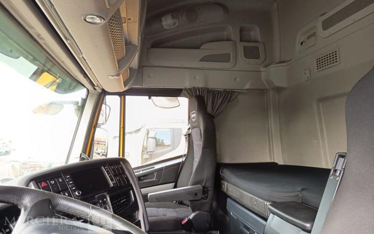 IVECO STRALIS 460 NP – GAZ – PTRA : 44 TONNES – 282533 KMS – ANNEE 2019 JAUNE FE-895-YJ