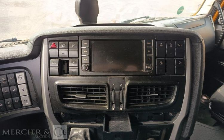 IVECO STRALIS 460 NP – GAZ – PTRA : 44 TONNES – 282533 KMS – ANNEE 2019 JAUNE FE-895-YJ