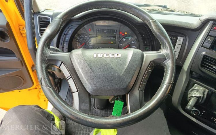 IVECO STRALIS 460 NP – GAZ – PTRA : 44 TONNES – 282533 KMS – ANNEE 2019 JAUNE FE-895-YJ