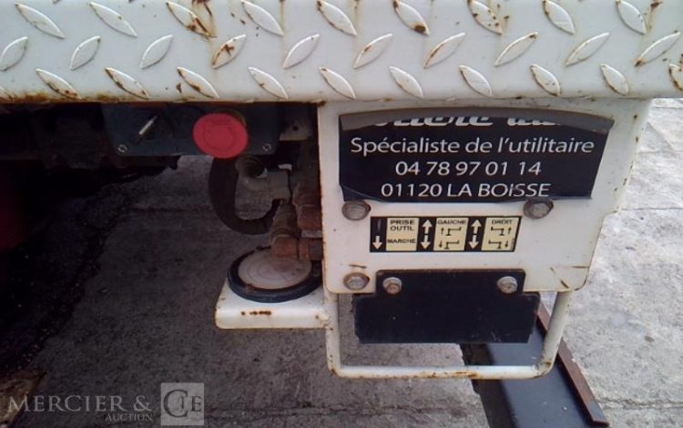RENAULT D12 FOREUSE TREUIL  RISA GT2 3983H 4X2 PTAC 11T990 BLANC FF-224-PB