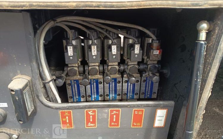 IVECO STRALIS 420 PORTE ENGIN DIESEL – PTAC : 32 TONNES – 317155 KMS – ANNEE 2019 JAUNE FG-284-XS