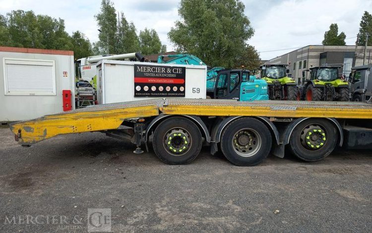 IVECO STRALIS 420 PORTE ENGIN – DIESEL – PTAC : 32 TONNES – 252203 KMS – ANNEE 2019 JAUNE FG-406-XS