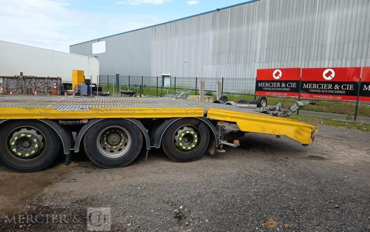 IVECO STRALIS 420 PORTE ENGIN – DIESEL – PTAC : 32 TONNES – 252203 KMS – ANNEE 2019 JAUNE FG-406-XS