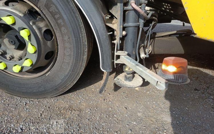 IVECO STRALIS 420 PORTE ENGIN – DIESEL – PTAC : 32 TONNES – 252203 KMS – ANNEE 2019 JAUNE FG-406-XS