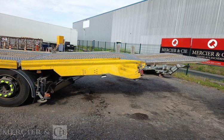 IVECO STRALIS 420 PORTE ENGIN – DIESEL – PTAC : 32 TONNES – 252203 KMS – ANNEE 2019 JAUNE FG-406-XS
