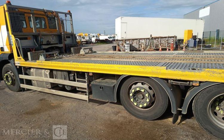 IVECO STRALIS 420 PORTE ENGIN – DIESEL – PTAC : 32 TONNES – 252203 KMS – ANNEE 2019 JAUNE FG-406-XS