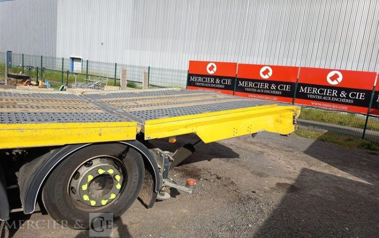 IVECO STRALIS 420 PORTE ENGIN – DIESEL – PTAC : 32 TONNES – 252203 KMS – ANNEE 2019 JAUNE FG-406-XS