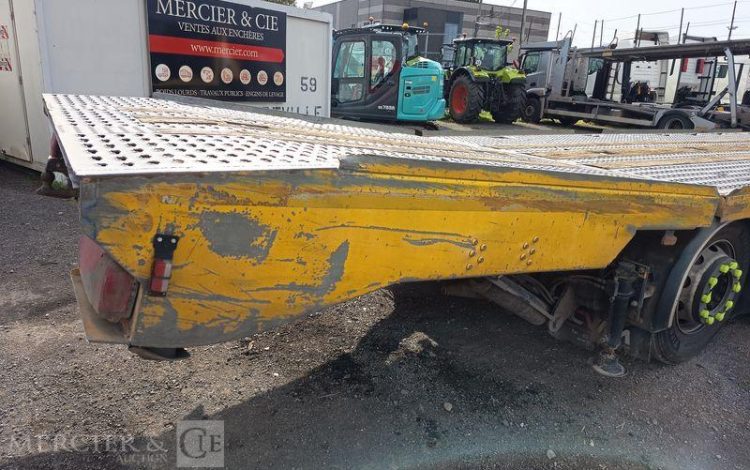 IVECO STRALIS 420 PORTE ENGIN – DIESEL – PTAC : 32 TONNES – 252203 KMS – ANNEE 2019 JAUNE FG-406-XS