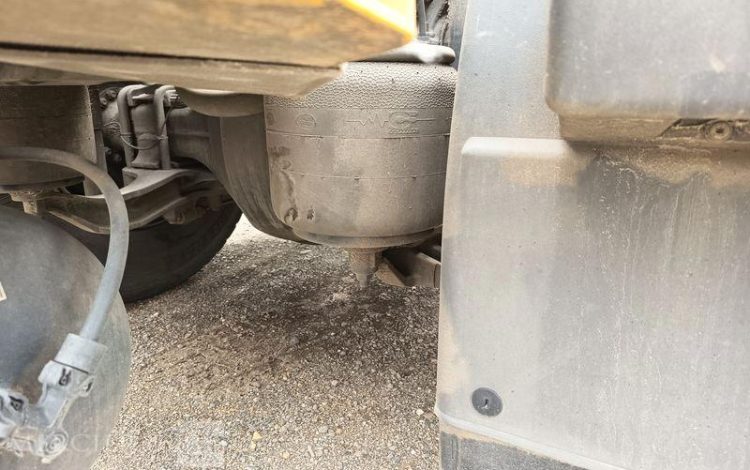 IVECO STRALIS  460 NP – GAZ – PTRA : 44 TONNES – 233565 KMS – ANNEE 2019 JAUNE FM-305-JR