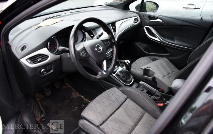 OPEL  NOIR FR-121-VB