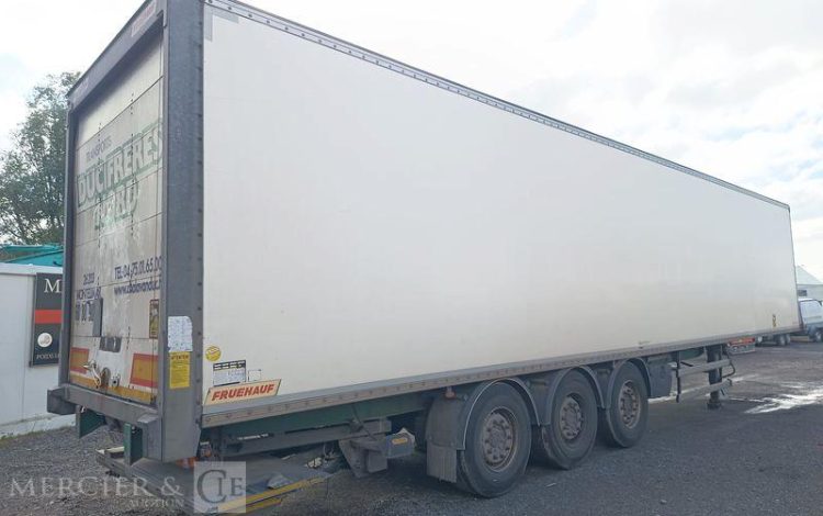 FRUEHAUF SEMI REMORQUE FOURGON AVEC HAYON PALFINGER – 3 ESSIEUX – PTAC 38 T – ANNEE 2020  FR-336-QJ