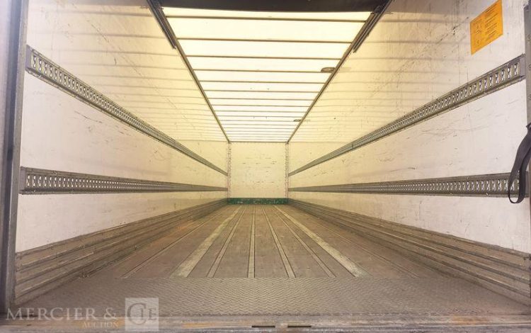 FRUEHAUF SEMI REMORQUE FOURGON AVEC HAYON PALFINGER – 3 ESSIEUX – PTAC 38 T – ANNEE 2020  FR-336-QJ