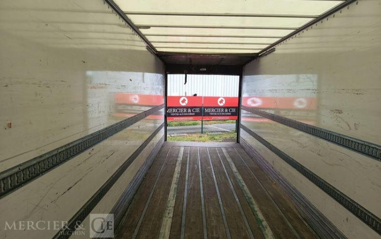FRUEHAUF SEMI REMORQUE FOURGON AVEC HAYON PALFINGER – 3 ESSIEUX – PTAC 38 T – ANNEE 2020  FR-336-QJ