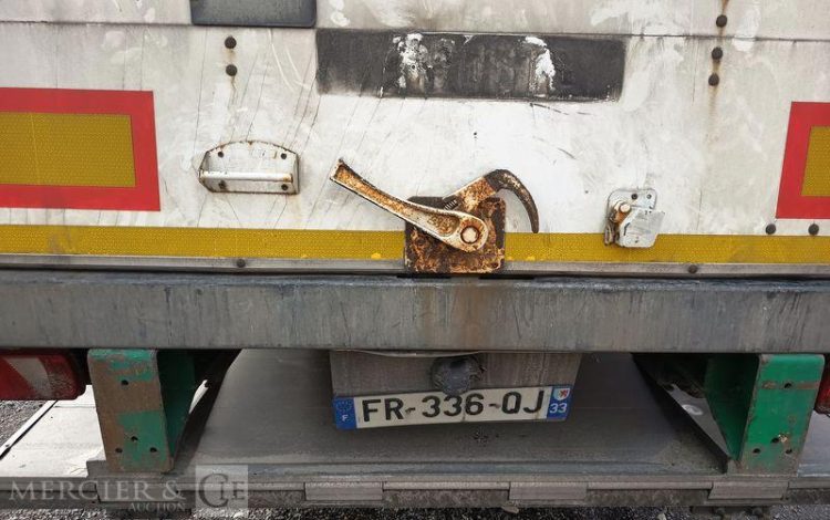 FRUEHAUF SEMI REMORQUE FOURGON AVEC HAYON PALFINGER – 3 ESSIEUX – PTAC 38 T – ANNEE 2020  FR-336-QJ