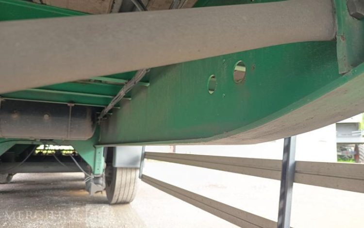 FRUEHAUF SEMI REMORQUE FOURGON AVEC HAYON PALFINGER – 3 ESSIEUX – PTAC 38 T – ANNEE 2020  FR-336-QJ