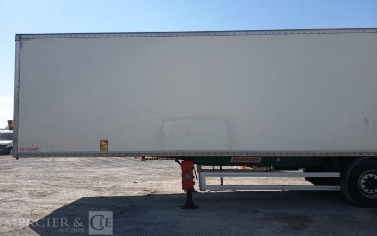 FRUEHAUF SEMI REMORQUE FOURGON AVEC HAYON PALFINGER – 3 ESSIEUX – PTAC 38 T – ANNEE 2020 BLANC FR-876-QH