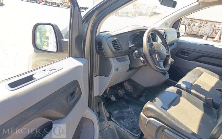 CITROEN JUMPY 2,0 HDI120 GRIS FS-551-SJ