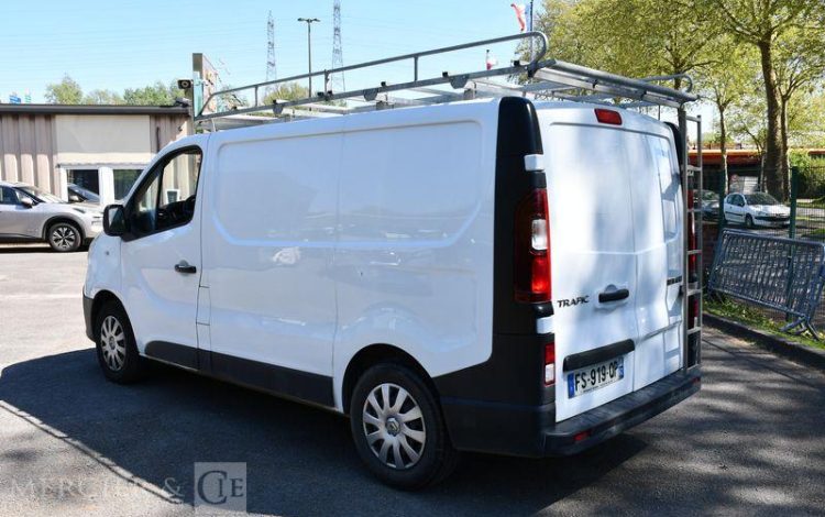RENAULT  BLANC FS-919-QP