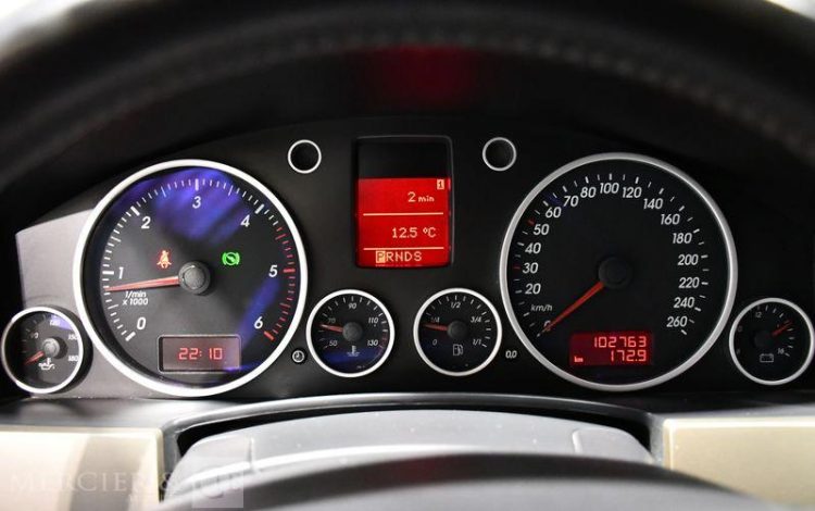 VOLKSWAGEN  NOIR FT-037-ZX