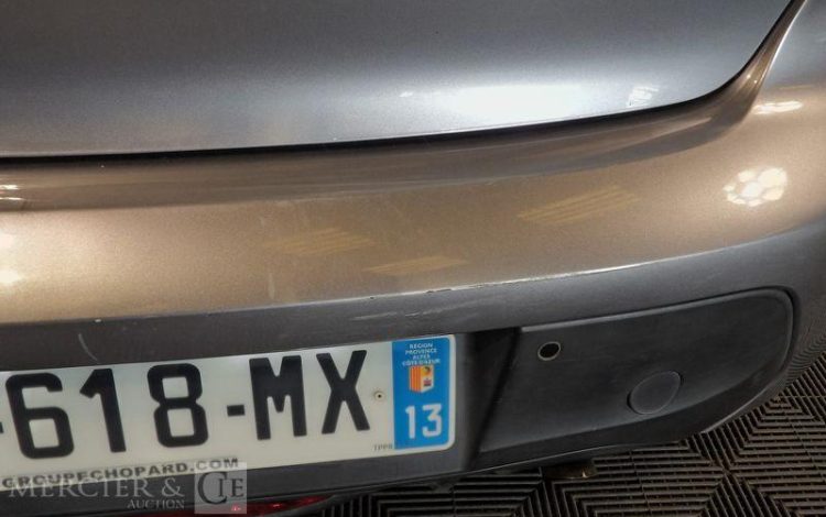 PEUGEOT 208 1.2 PURETECH 100ch ACTIVE BUSINESS GRIS FX-618-MX