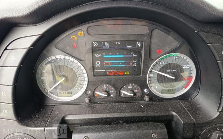 IVECO S-WAY 460  – GAZ – PTRA : 44 TONNES – 753110 KMS – ANNEE 2021 BLANC FZ-059-RV