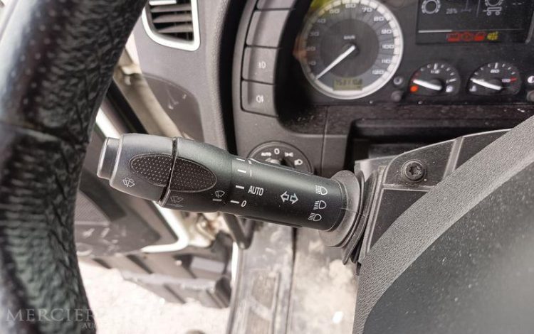 IVECO S-WAY 460  – GAZ – PTRA : 44 TONNES – 753110 KMS – ANNEE 2021 BLANC FZ-059-RV