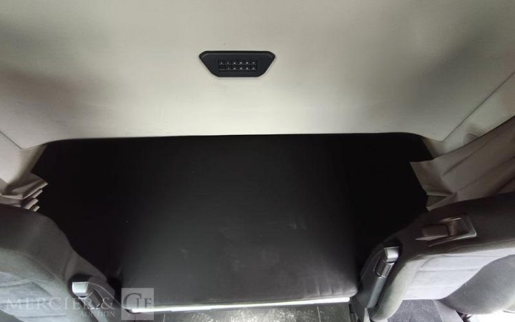 IVECO S-WAY 460  – GAZ – PTRA : 44 TONNES – 753110 KMS – ANNEE 2021 BLANC FZ-059-RV