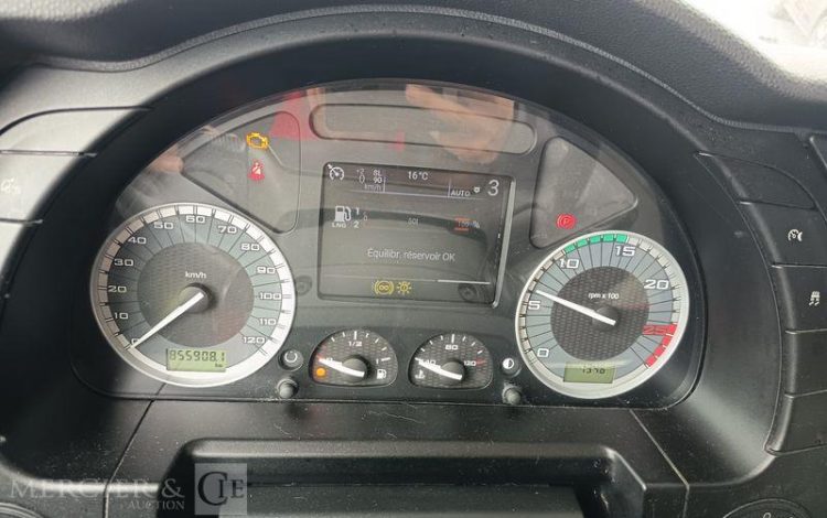 IVECO S-WAY 460 – GAZ – PTRA : 44 TONNES – 855908 KMS – ANNEE 2021 BLANC FZ-463-KL
