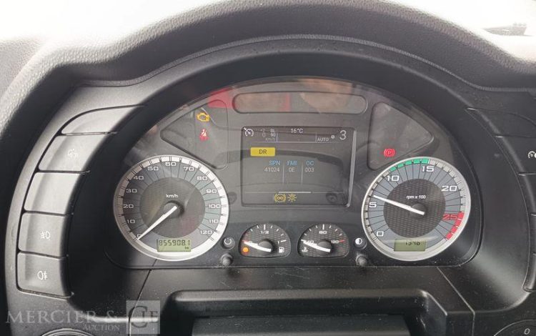 IVECO S-WAY 460 – GAZ – PTRA : 44 TONNES – 855908 KMS – ANNEE 2021 BLANC FZ-463-KL